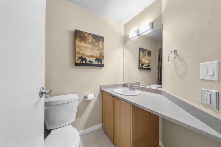 Photo 18 at 302 - 827 W 16 Street, Mosquito Creek, North Vancouver