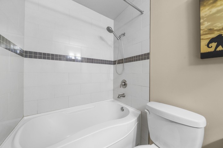 Photo 19 at 302 - 827 W 16 Street, Mosquito Creek, North Vancouver