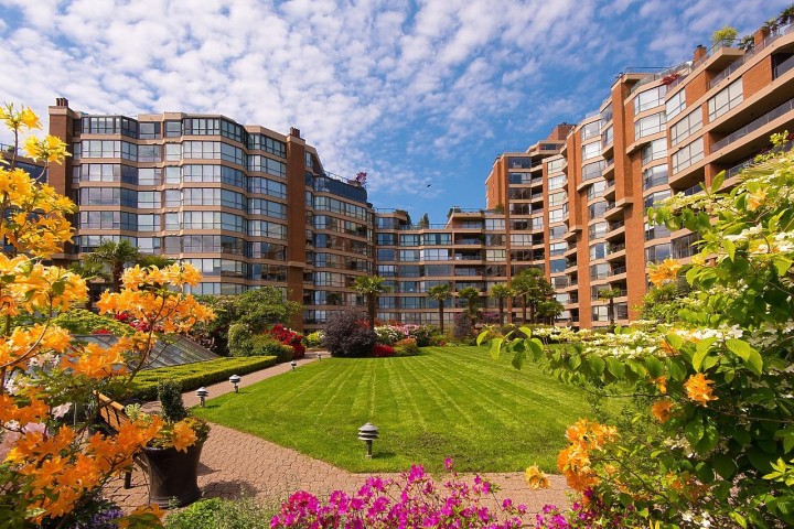 Photo 32 at 408 - 1470 Pennyfarthing Drive, False Creek, Vancouver West