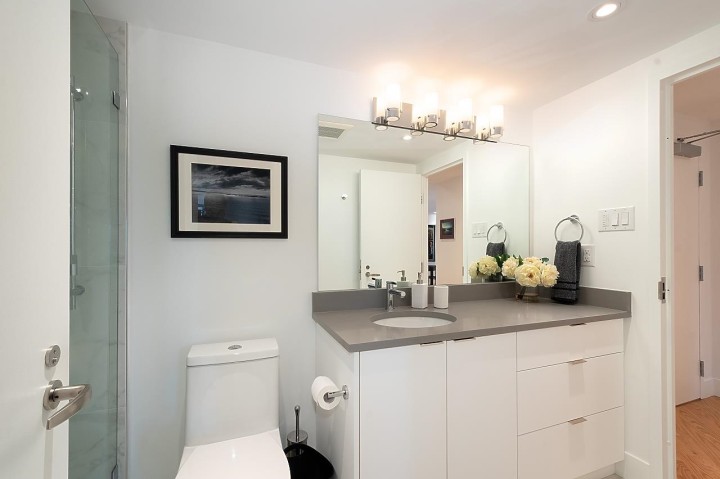 Photo 14 at 408 - 1470 Pennyfarthing Drive, False Creek, Vancouver West