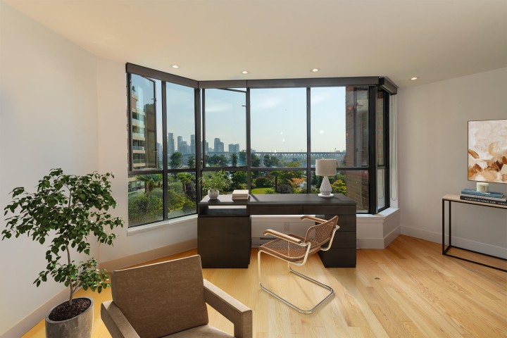 Photo 15 at 408 - 1470 Pennyfarthing Drive, False Creek, Vancouver West