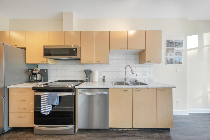 Photo 12 at 307 - 1249 Granville Street, Downtown VW, Vancouver West