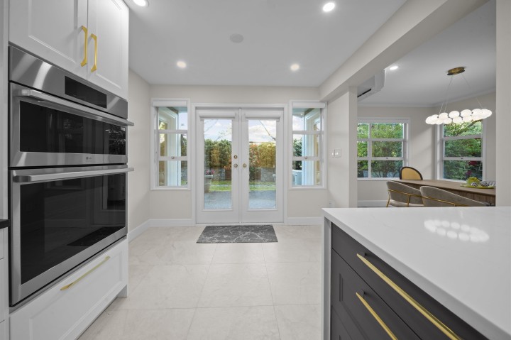 Photo 24 at 103 - 3399 Capilano Crescent, Edgemont, North Vancouver