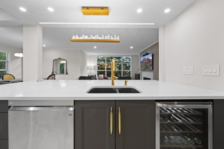 Photo 18 at 103 - 3399 Capilano Crescent, Edgemont, North Vancouver