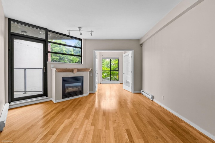 Photo 7 at 207 - 2228 Marstrand Avenue, Kitsilano, Vancouver West