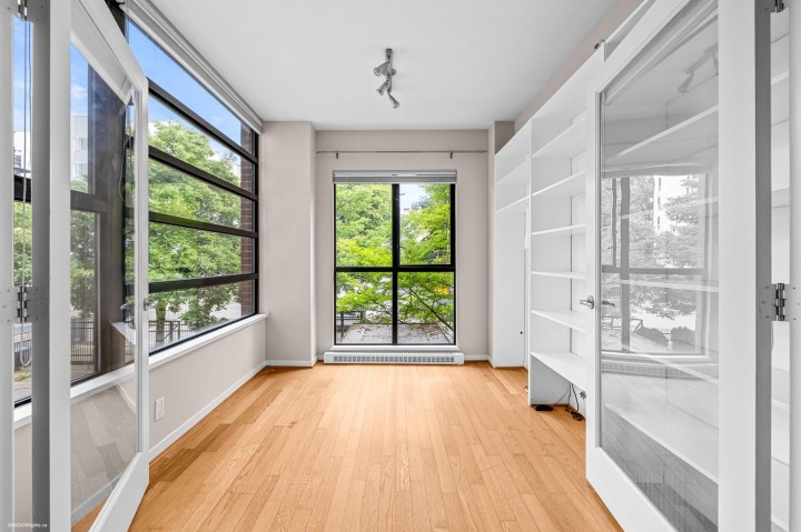 Photo 8 at 207 - 2228 Marstrand Avenue, Kitsilano, Vancouver West