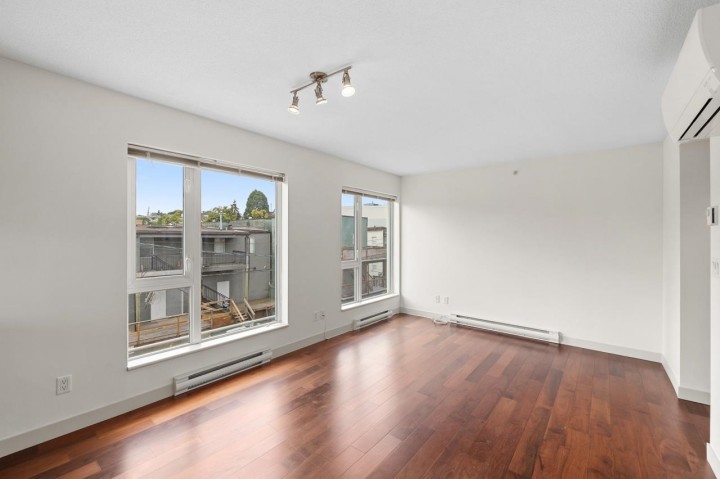 Photo 6 at 307 - 1808 W 3rd Avenue, Kitsilano, Vancouver West