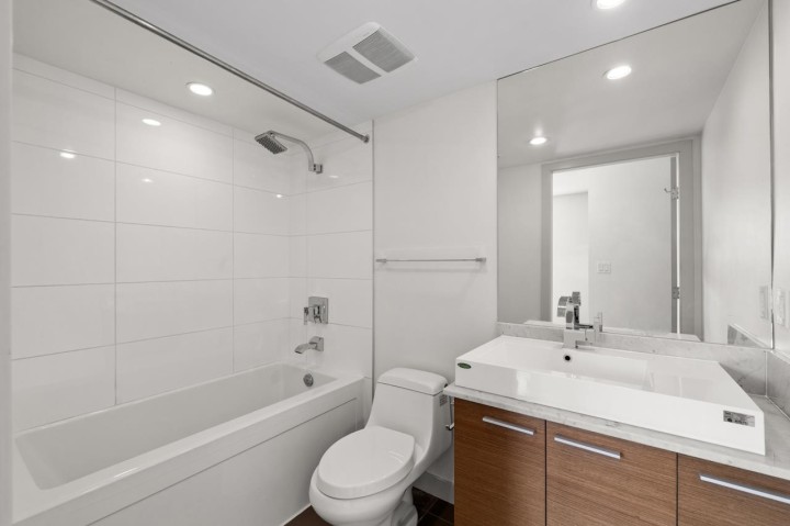 Photo 20 at 307 - 1808 W 3rd Avenue, Kitsilano, Vancouver West