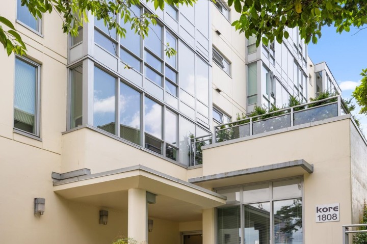 Photo 18 at 307 - 1808 W 3rd Avenue, Kitsilano, Vancouver West