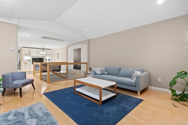 Photo 7 at 2517 Marine Drive, Dundarave, West Vancouver