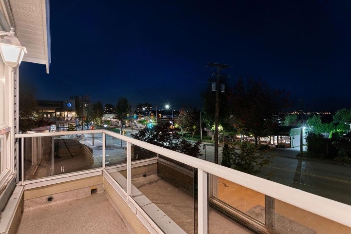 Photo 33 at 2517 Marine Drive, Dundarave, West Vancouver