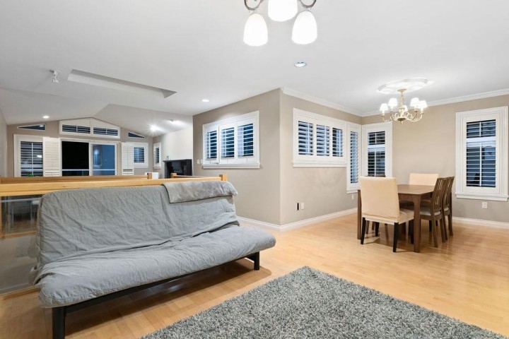 Photo 18 at 2517 Marine Drive, Dundarave, West Vancouver