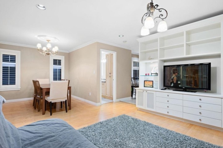 Photo 15 at 2517 Marine Drive, Dundarave, West Vancouver