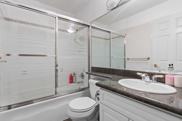 Photo 31 at 2517 Marine Drive, Dundarave, West Vancouver