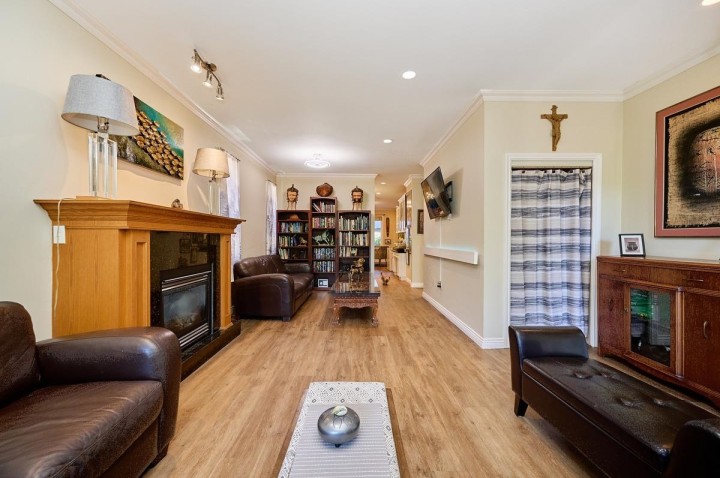 Photo 7 at 562 W Keith Road, Central Lonsdale, North Vancouver