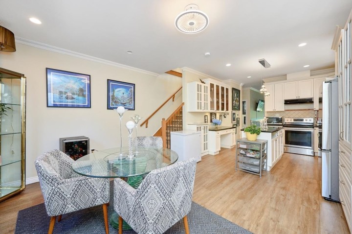 Photo 10 at 562 W Keith Road, Central Lonsdale, North Vancouver