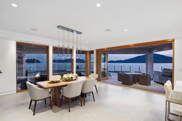 Photo 13 at 15 Brunswick Beach Road, Lions Bay, West Vancouver
