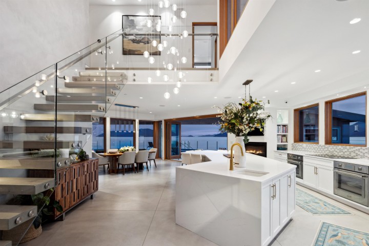 Photo 12 at 15 Brunswick Beach Road, Lions Bay, West Vancouver