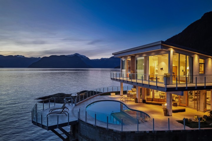 Photo 32 at 15 Brunswick Beach Road, Lions Bay, West Vancouver