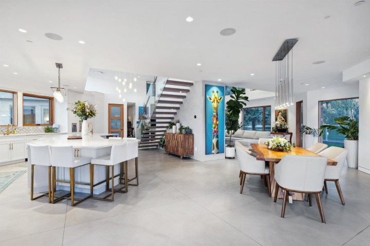 Photo 9 at 15 Brunswick Beach Road, Lions Bay, West Vancouver