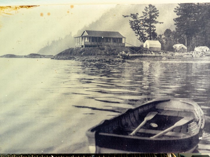 Photo 40 at 15 Brunswick Beach Road, Lions Bay, West Vancouver