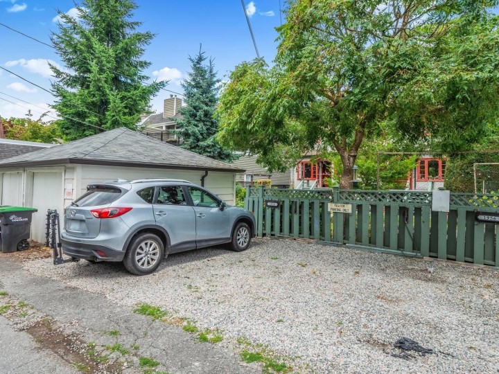 Photo 5 at 1958 W 12th Avenue, Kitsilano, Vancouver West