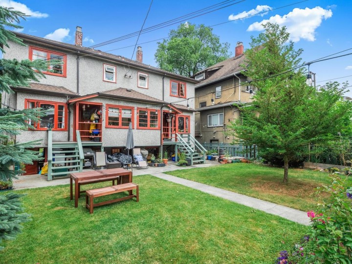 Photo 3 at 1958 W 12th Avenue, Kitsilano, Vancouver West