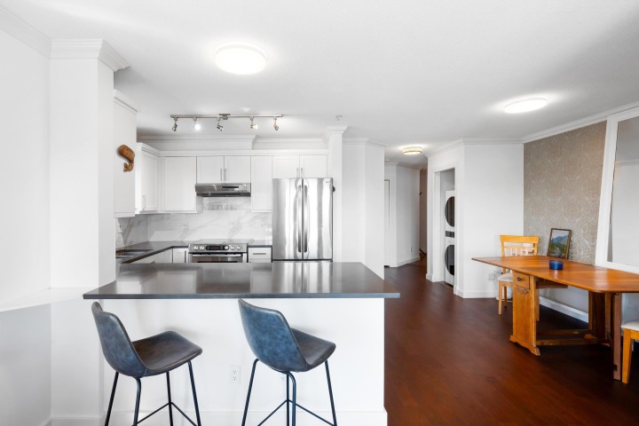 Photo 6 at 213 - 365 E 1st Street, Lower Lonsdale, North Vancouver