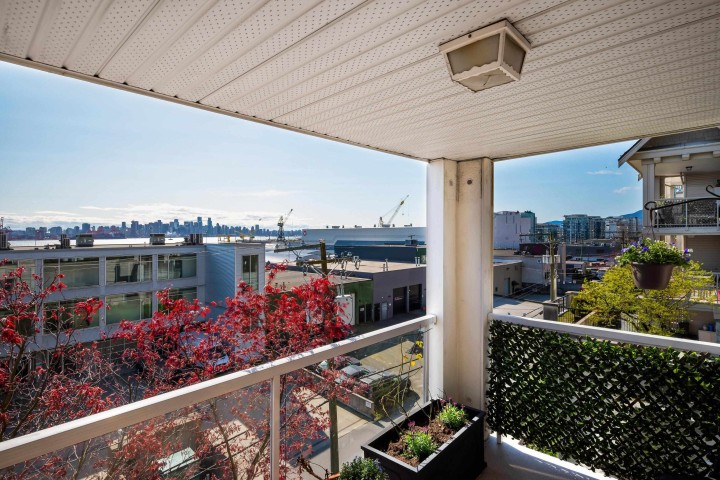 Photo 18 at 213 - 365 E 1st Street, Lower Lonsdale, North Vancouver