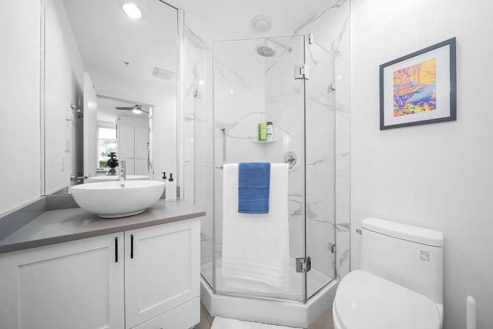 Photo 13 at 983 Richards Street, Downtown VW, Vancouver West