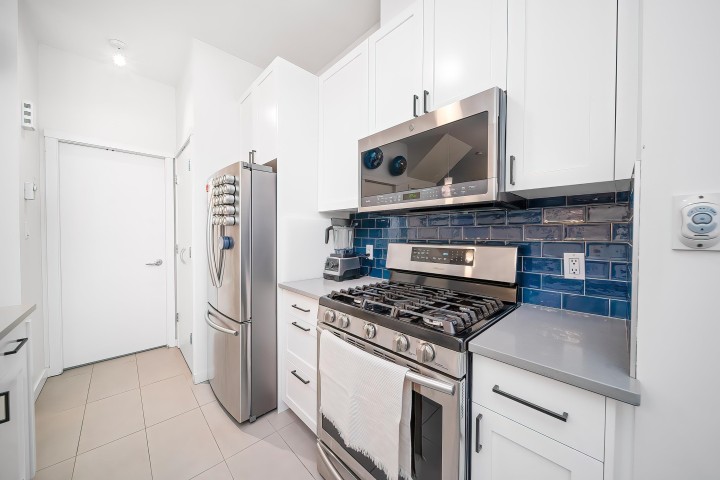 Photo 7 at 983 Richards Street, Downtown VW, Vancouver West