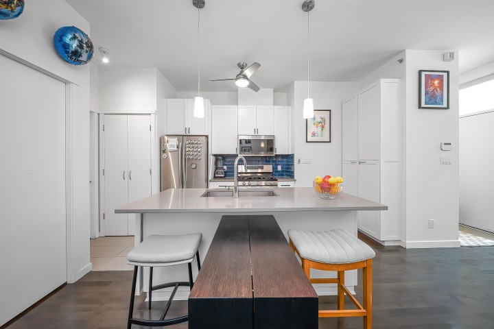 Photo 10 at 983 Richards Street, Downtown VW, Vancouver West