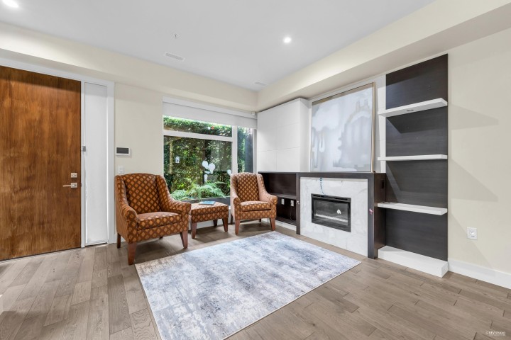 Photo 11 at 6098 Oak Street, Oakridge VW, Vancouver West