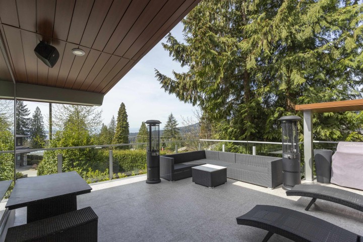 Photo 16 at 568 Palisade Drive, Canyon Heights NV, North Vancouver
