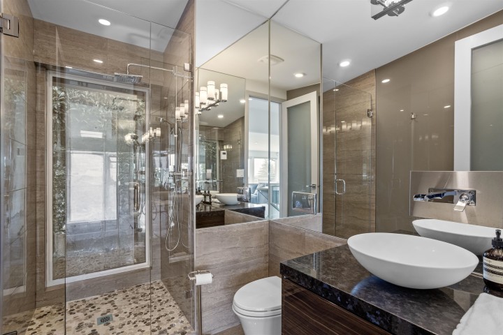 Photo 22 at 568 Palisade Drive, Canyon Heights NV, North Vancouver