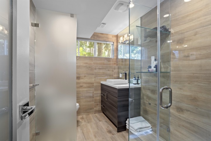 Photo 14 at 568 Palisade Drive, Canyon Heights NV, North Vancouver