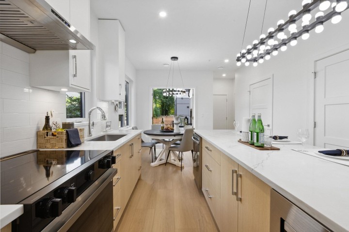 Photo 9 at 846 St. Denis Avenue, Lynnmour, North Vancouver