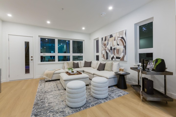 Photo 4 at 846 St. Denis Avenue, Lynnmour, North Vancouver