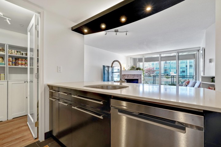 Photo 12 at 306 - 183 Keefer Place, Downtown VW, Vancouver West