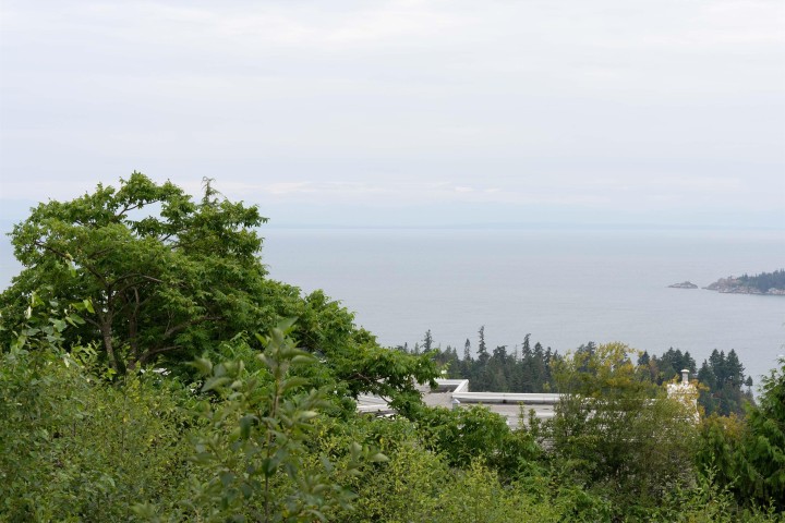 Photo 3 at 4783 Westwood Place, Cypress Park Estates, West Vancouver