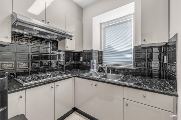 Photo 12 at 1463 W 57th Street, South Granville, Vancouver West