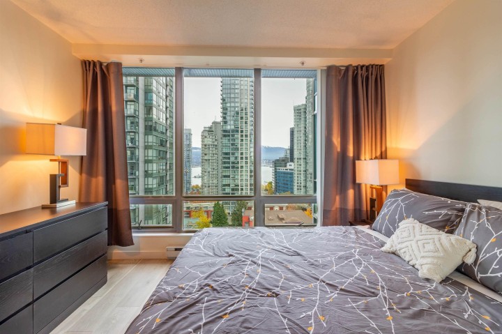 Photo 16 at 1203 - 1200 Georgia Street, Coal Harbour, Vancouver West