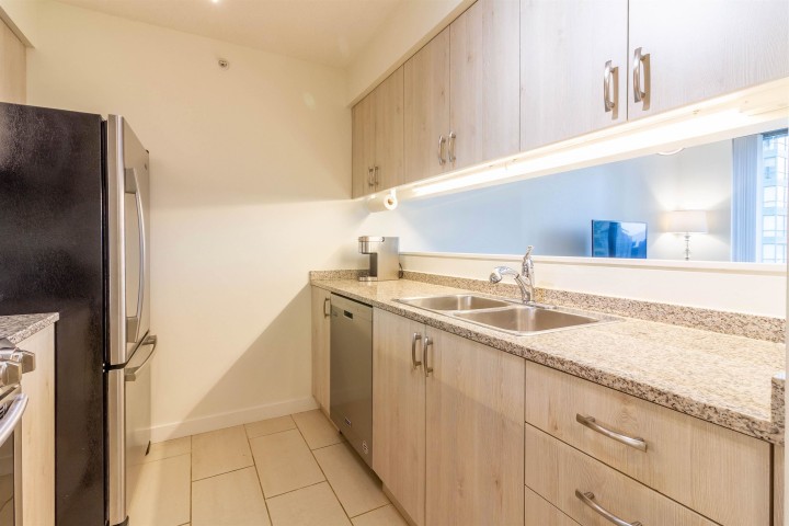 Photo 20 at 1203 - 1200 Georgia Street, Coal Harbour, Vancouver West