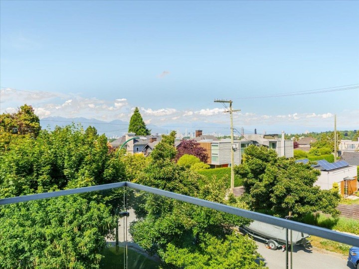 Photo 16 at 3011 W 27th Avenue, MacKenzie Heights, Vancouver West