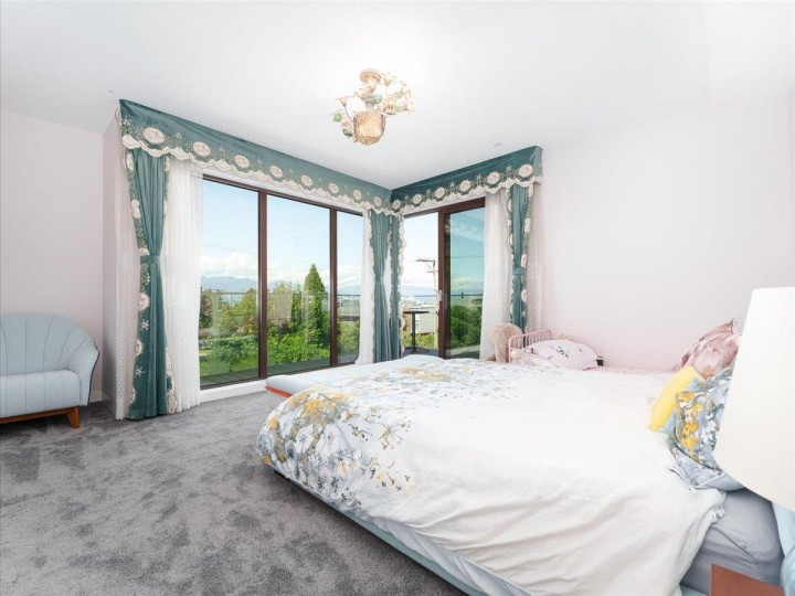 Photo 11 at 3011 W 27th Avenue, MacKenzie Heights, Vancouver West