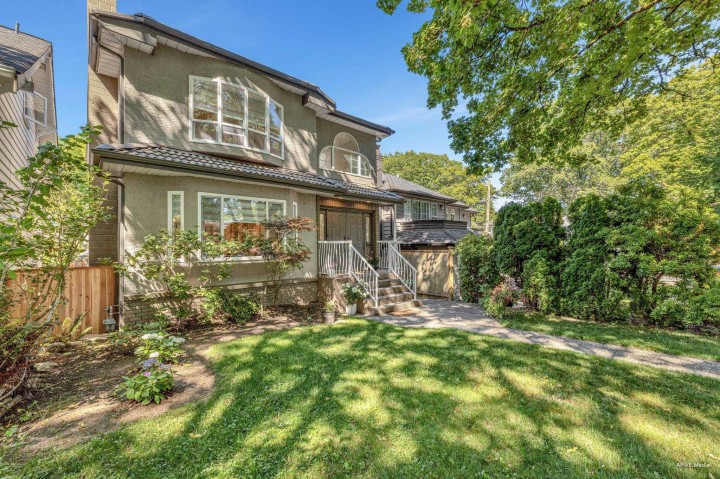 Photo 1 at 3333 W 29th Avenue, Dunbar, Vancouver West