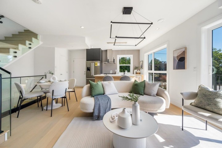 Photo 7 at 1007 W 58th Avenue, South Granville, Vancouver West