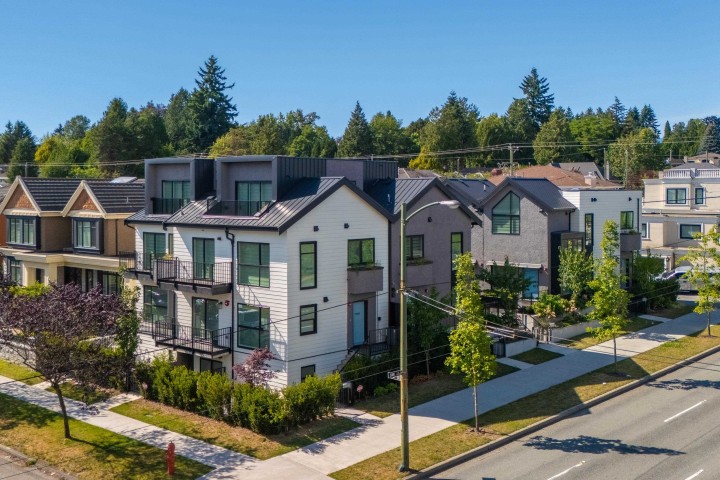 Photo 1 at 1007 W 58th Avenue, South Granville, Vancouver West