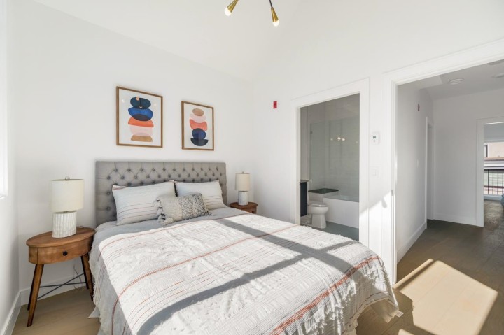 Photo 10 at 7351 Oak Street, South Granville, Vancouver West