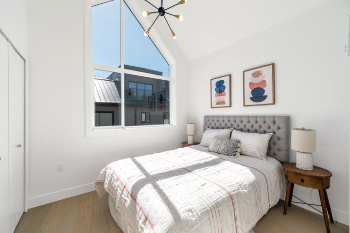 Photo 8 at 7351 Oak Street, South Granville, Vancouver West